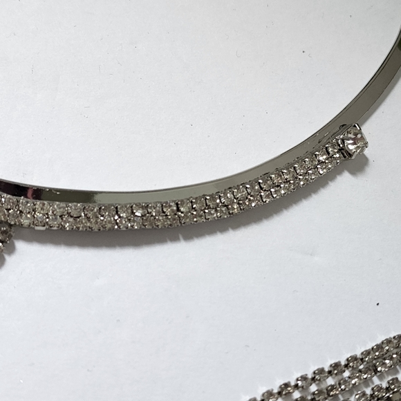 Silver 20 Strand Crystal Rhinestone Drop Choker Necklace Earrings Set - Picture 4 of 8